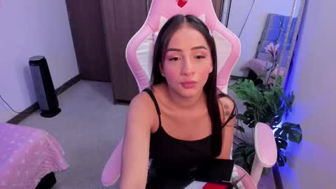 mia  nicolle online show from February 2025 02:03:02 AM