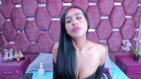 miaa_davis_ online show from February 2026 03:10:01 AM