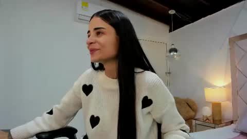 Snapshot of miaa_diamondd1 chatting on June 2026 01:45:02 PM Mia online show from June 2026 01:45:02 PM