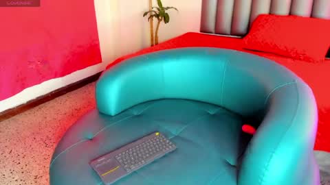 Miaa Foxx online show from April 2026 08:13:02 PM