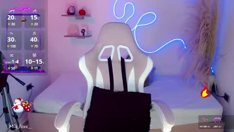 Snapshot of miaa_foxx_ chatting on December 2024 09:09:02 PM Mia online show from December 2024 09:09:02 PM