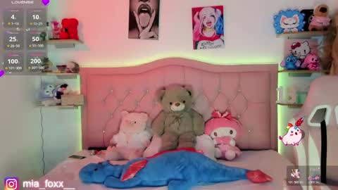 Mia online show from January 2026 12:14:02 AM