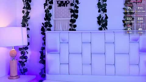 Mia online show from January 2026 11:25:01 AM