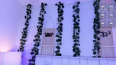 Mia online show from February 2026 11:42:02 AM