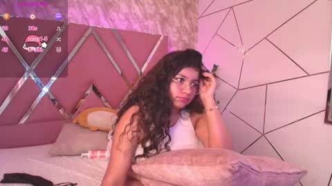 miaa_smiith1 online show from December 2024 04:13:02 PM