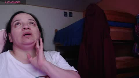 Snapshot of miaabrownn chatting on April 2026 03:53:01 AM MIA online show from April 2026 03:53:01 AM