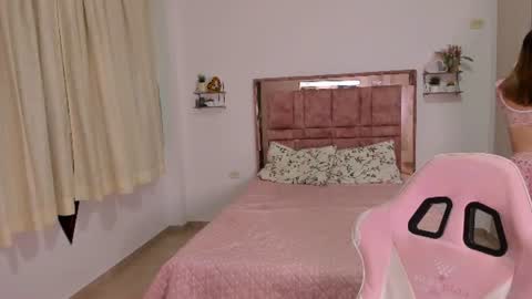 Mia  online show from July 2026 11:52:02 PM
