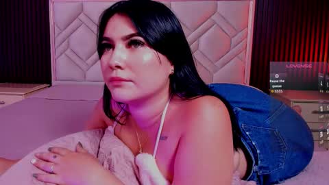 Miaa Farrel online show from October 2025 07:36:02 PM