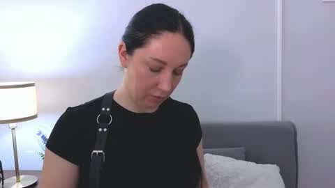 Snapshot of miaalluring chatting on June 2026 05:49:01 AM Mia online show from June 2026 05:49:01 AM