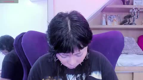 Mia online show from January 2026 12:29:02 PM