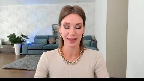 Mia online show from June 2026 05:02:01 AM