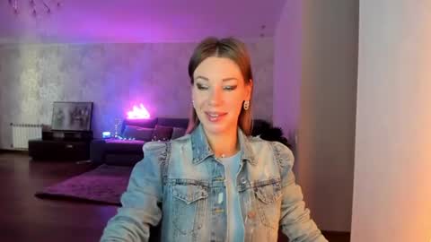 Snapshot of miababy14 chatting on July 2026 04:25:01 AM Mia online show from July 2026 04:25:01 AM