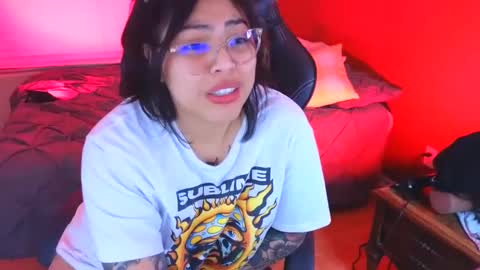 Mia online show from December 2024 07:28:01 AM