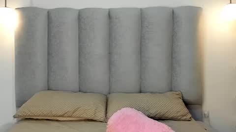 miacleark online show from February 2026 01:54:02 PM