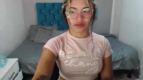 miacumgirl online show from March 2026 12:32:02 PM