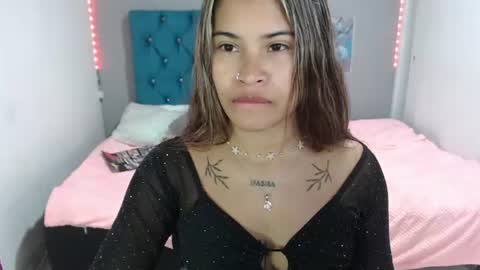 Snapshot of miacumgirl chatting on June 2026 12:18:02 PM miacumgirl online show from June 2026 12:18:02 PM