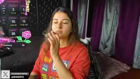 Mia online show from February 2026 04:52:02 PM