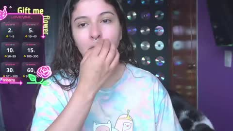 Mia online show from June 2026 07:28:01 PM