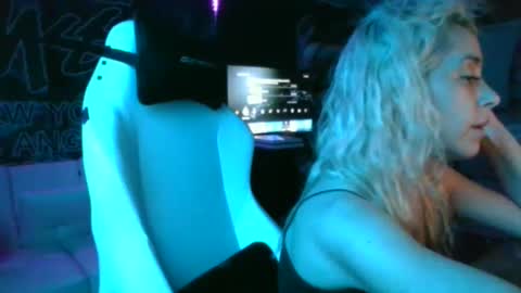 miaellababy online show from September 2025 06:39:02 AM