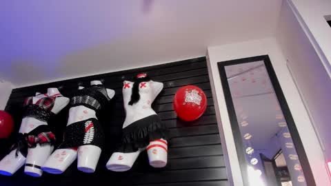 miafox_03 online show from February 2026 03:42:01 PM