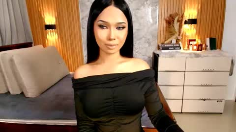 miafuckingwill online show from April 2026 04:22:01 PM