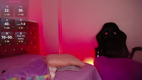 mia online show from April 2026 03:09:01 AM