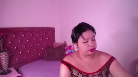 Snapshot of miafuegolatino chatting on June 2026 03:19:02 AM mia online show from June 2026 03:19:02 AM