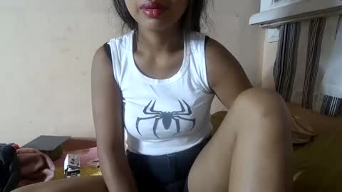 miah_land online show from February 2025 11:54:01 AM