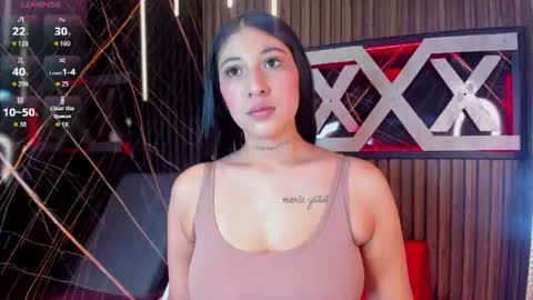 Snapshot of miah_palacio chatting on June 2026 06:52:01 AM MIAH PALACIO online show from June 2026 06:52:01 AM