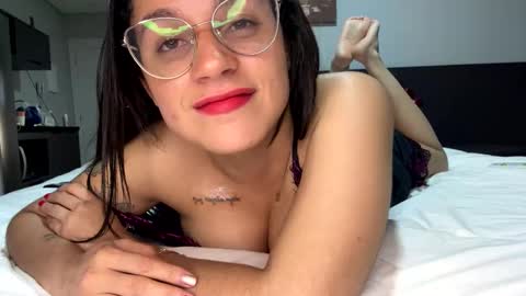 Ms Mia  Owner Of  Your Mind online show from December 2024 03:25:02 AM