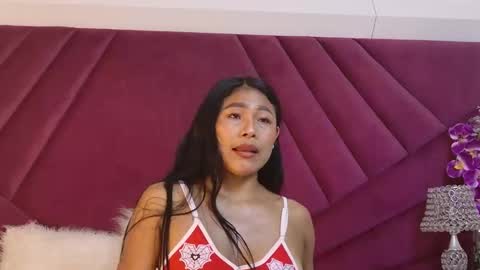 Snapshot of miahantonelli chatting on May 2026 08:15:01 PM miahantonelli online show from May 2026 08:15:01 PM