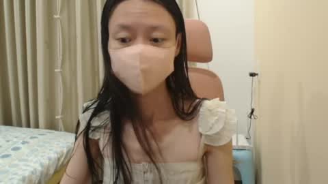 miahchan68 online show from April 2026 04:01:01 PM