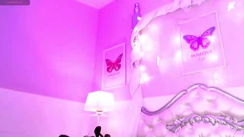 Mia online show from February 2026 11:59:01 AM