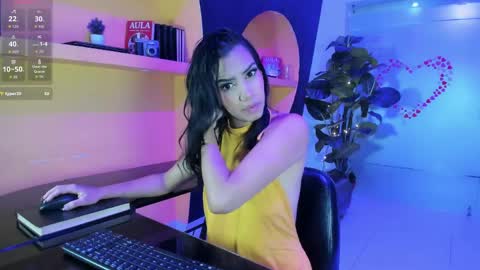 Mia online show from April 2026 12:06:02 PM