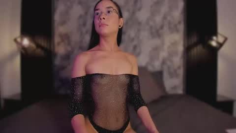 Mia Larouse online show from March 2026 09:21:02 PM