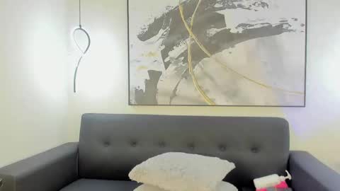 mia logan  online show from December 2025 03:23:02 AM