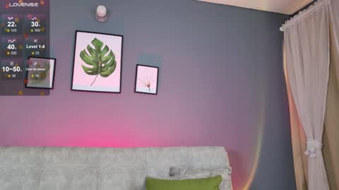 Mia online show from February 2026 01:51:01 PM