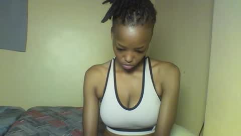 Muffin online show from February 2026 01:04:02 PM