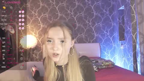 Mia online show from February 2026 01:12:02 PM