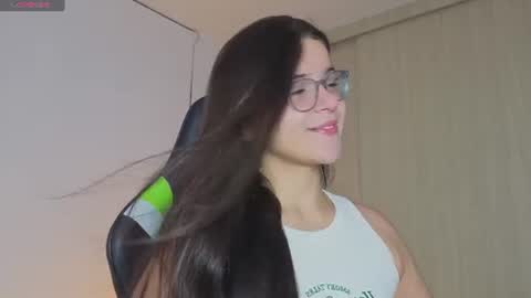 Snapshot of miamillerr_28 chatting on June 2026 03:58:02 PM Mia online show from June 2026 03:58:02 PM