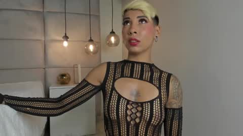 Mia Morgann online show from January 2025 11:54:02 AM