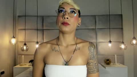 Mia Morgann online show from January 2025 12:02:02 PM