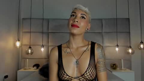 Mia Morgann online show from February 2025 06:07:01 PM