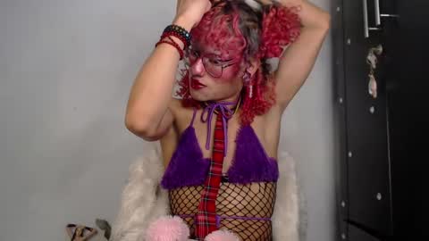 Snapshot of miancuntydoll chatting on January 2025 05:50:01 AM MianCuntyDoll online show from January 2025 05:50:01 AM