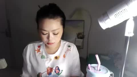 Snapshot of miaomiaoq chatting on June 2026 06:03:01 AM miaomiaoq online show from June 2026 06:03:01 AM