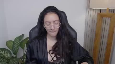 MIAPORTMANN online show from February 2026 10:47:02 AM