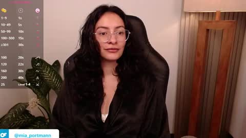 MIAPORTMANN online show from March 2026 10:59:01 AM