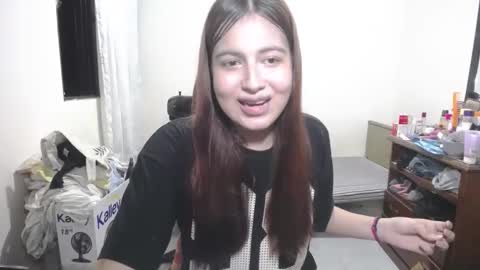 Snapshot of miarge_sertori chatting on October 2025 04:33:01 AM Ramona Badwolf online show from October 2025 04:33:01 AM