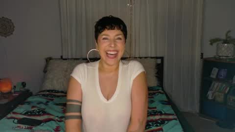 Snapshot of miariveraxxx chatting on May 2026 08:00:02 AM Mia Rivera online show from May 2026 08:00:02 AM