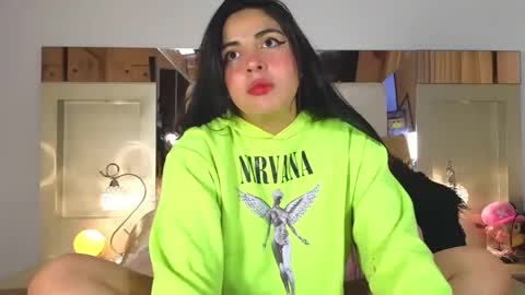 Snapshot of miasavagex18 chatting on January 2025 12:51:02 AM MiaHancock online show from January 2025 12:51:02 AM